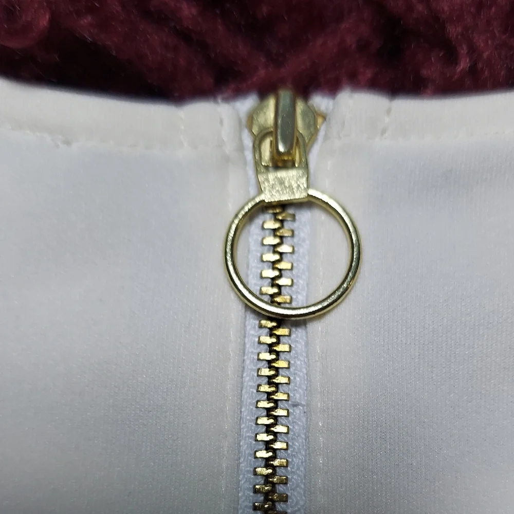 Express Cream Asymmetrical Crop Tank Top - Picture 5 of 9